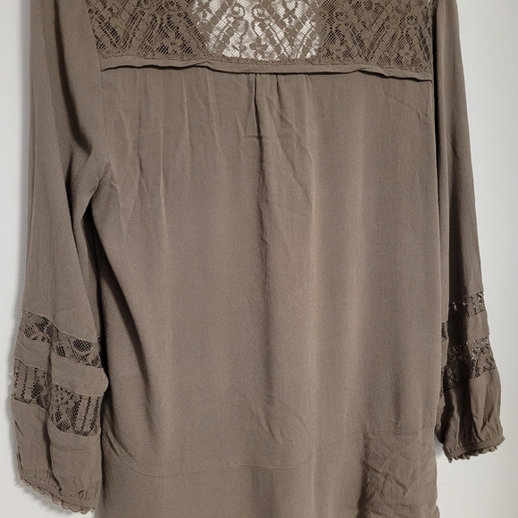 Top - Picture 2 of 4